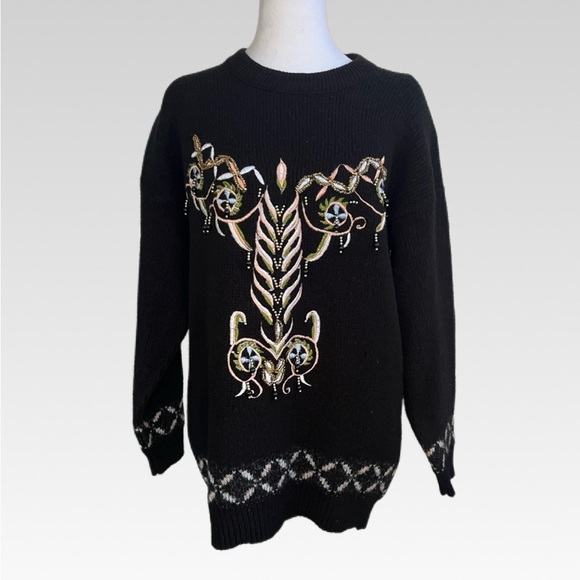 Sweaters - VINTAGE Black Embellished Sweater size L